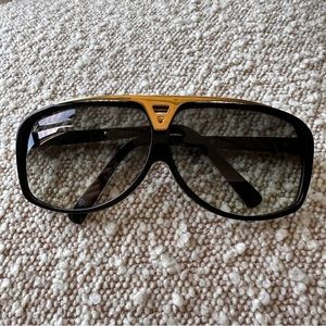 Louis Vuitton Acetate Evidence Sunglasses